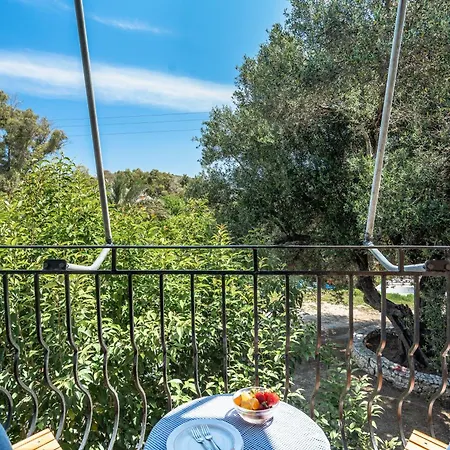 Apartman Makis Kateliósz