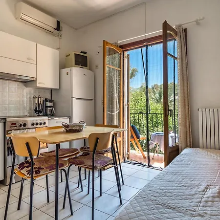 Makis Apartment Katelios